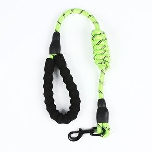 Dog leash foam handle & reflective threads - green